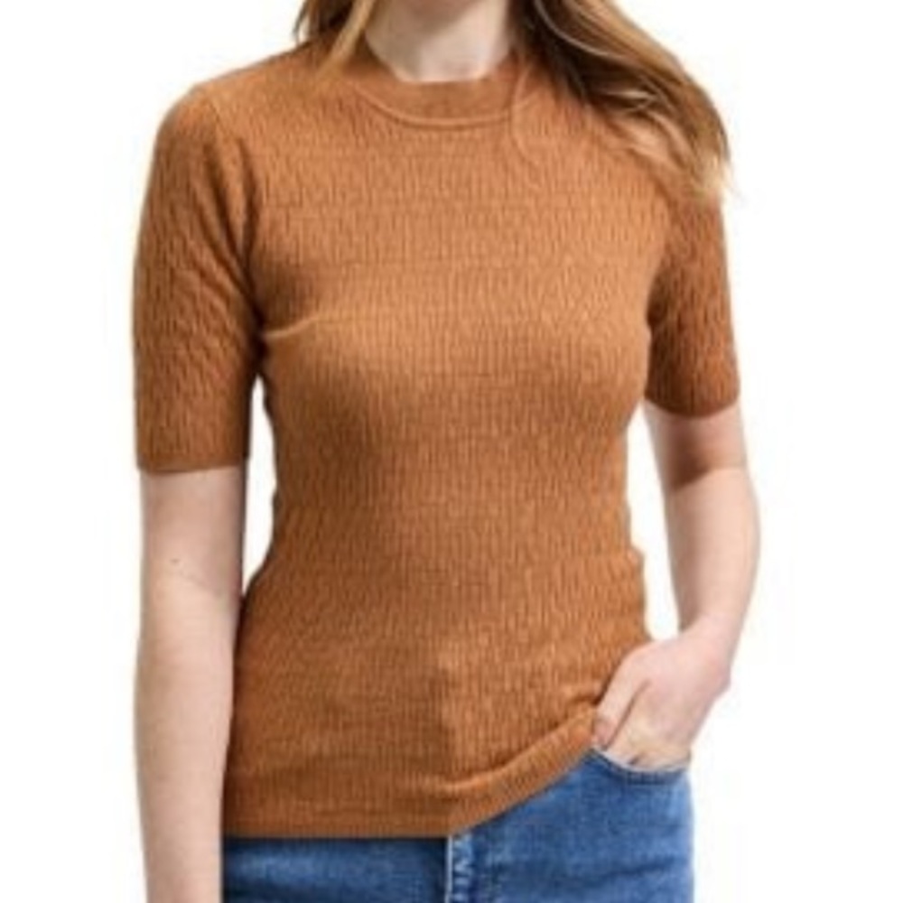 short sleeve top